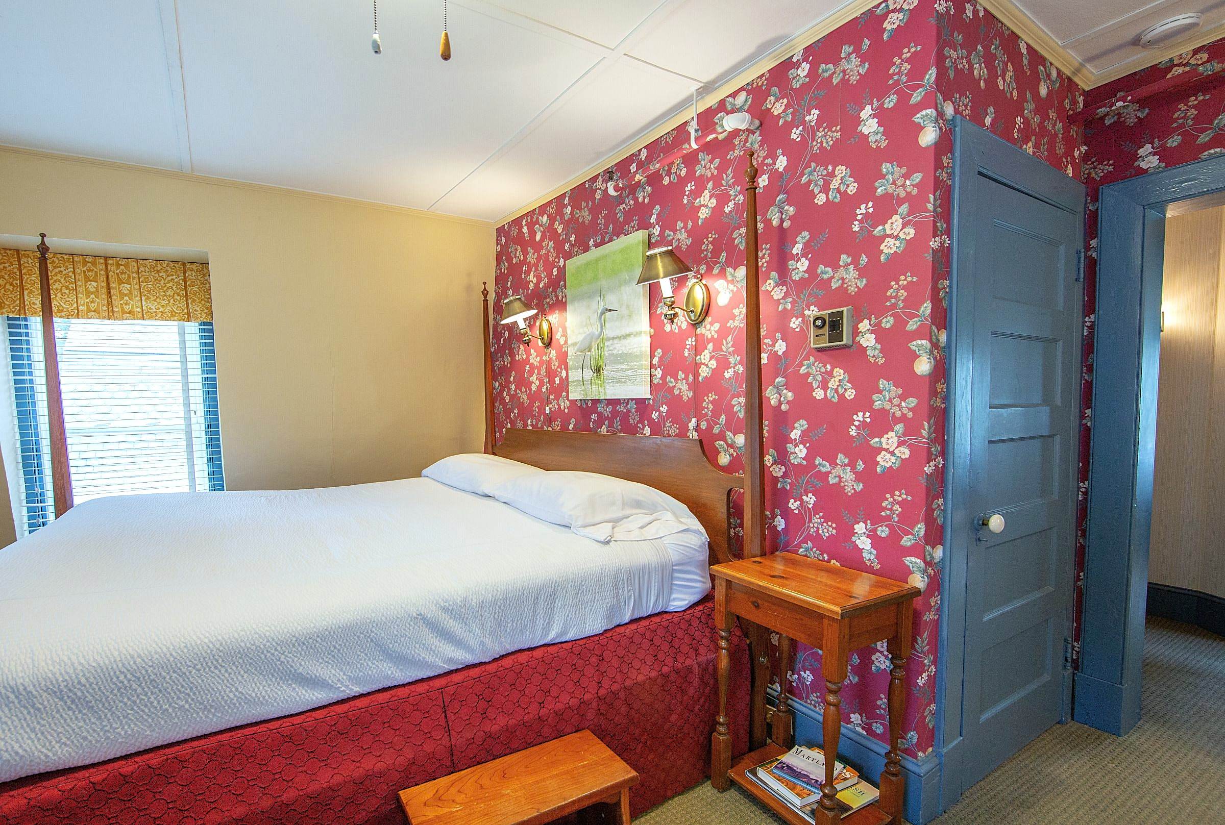 Bay View King Jr. Suite King Bed